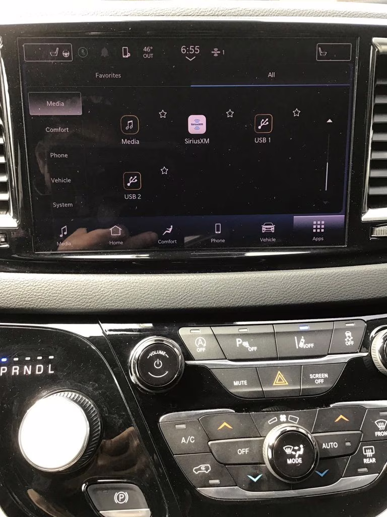 2024 Bright White Clearcoat Chrysler Pacifica Touring L FWD Van