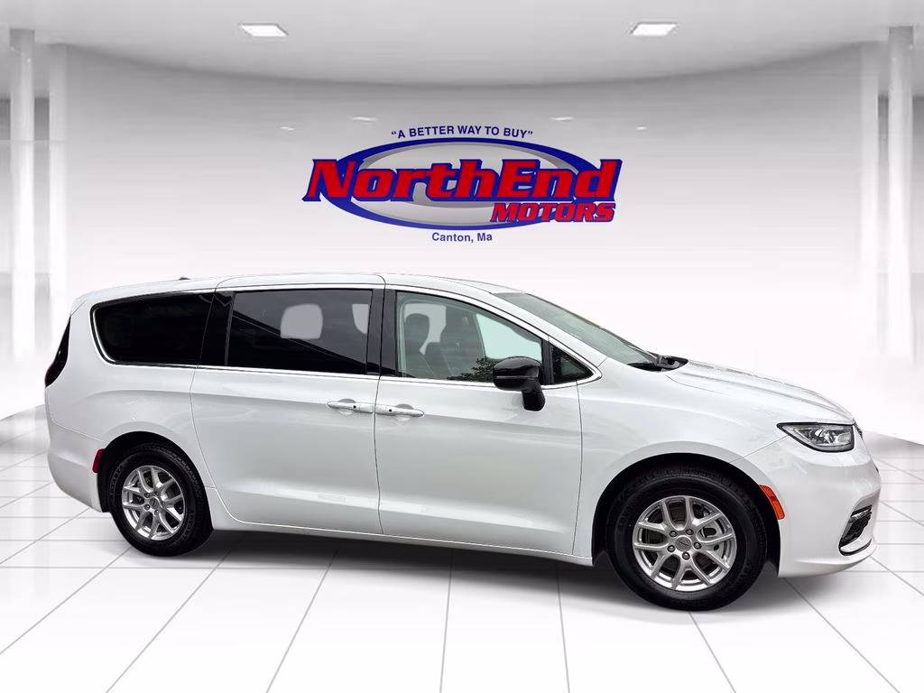 2024 Bright White Clearcoat Chrysler Pacifica Touring L FWD Van