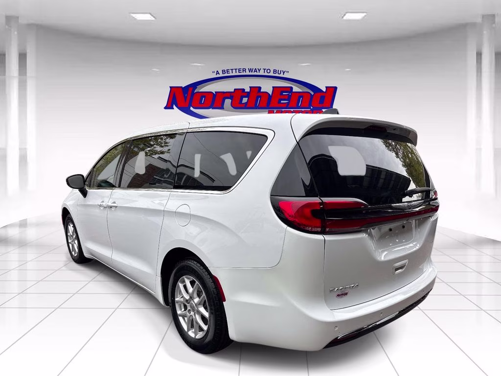 2024 Bright White Clearcoat Chrysler Pacifica Touring L FWD Van