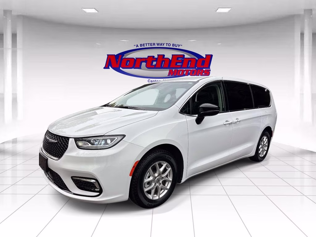 2024 Bright White Clearcoat Chrysler Pacifica Touring L FWD Van