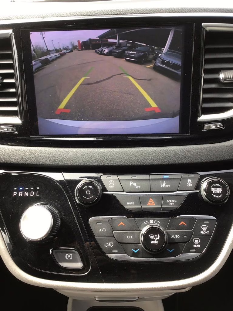 2024 Bright White Clearcoat Chrysler Pacifica Touring L FWD Van