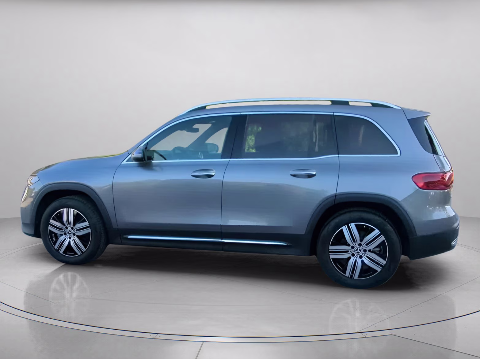 2025 Mountain Gray Metallic Mercedes-Benz EQB EQB 300 AWD SUV