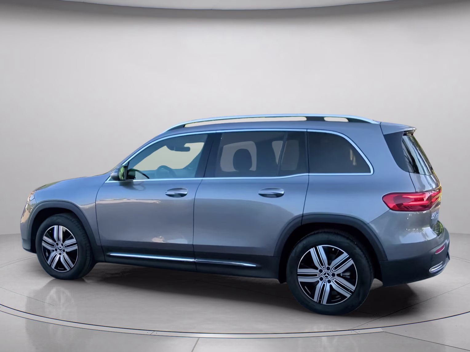 2025 Mountain Gray Metallic Mercedes-Benz EQB EQB 300 AWD SUV