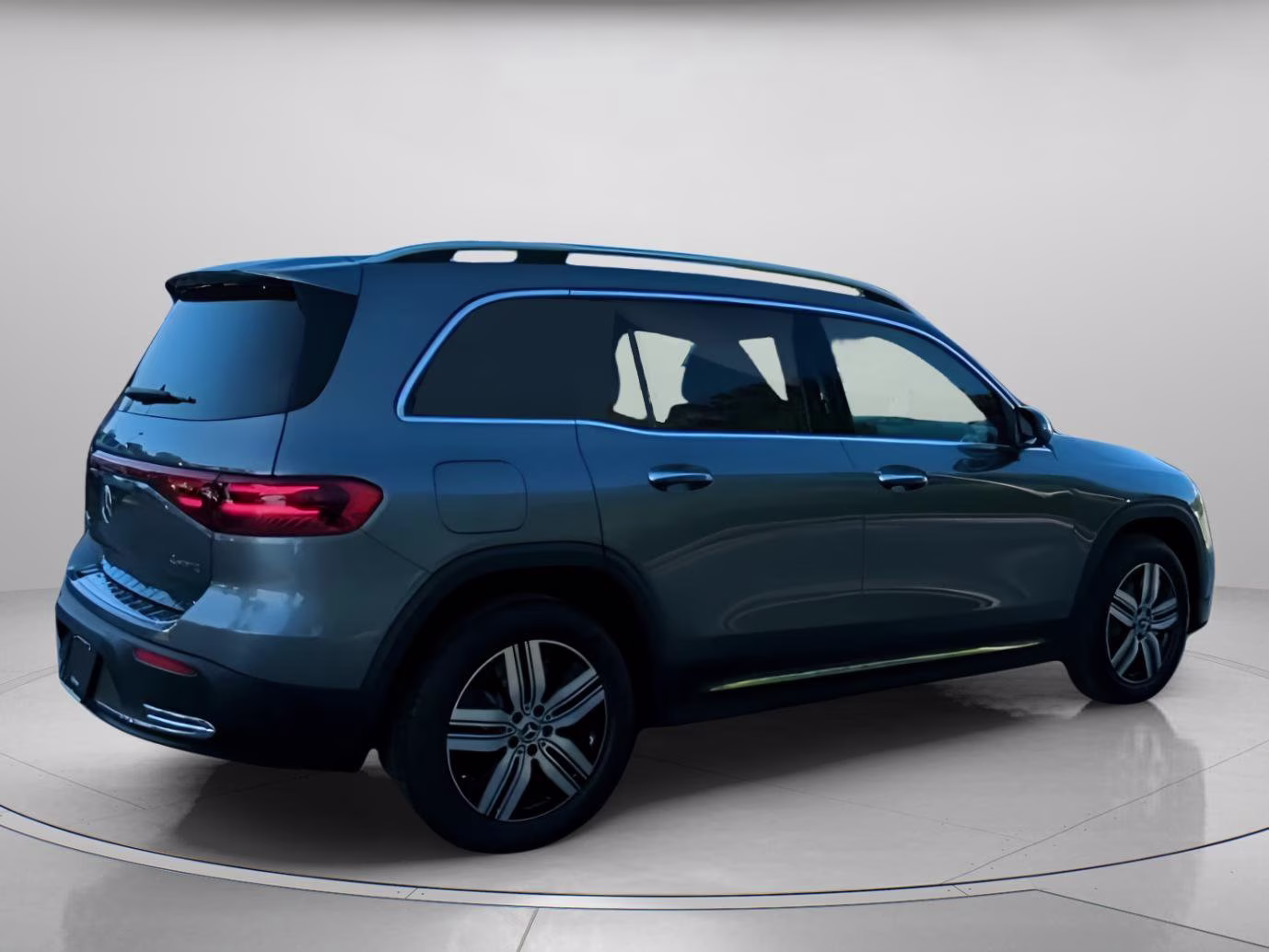 2025 Mountain Gray Metallic Mercedes-Benz EQB EQB 300 AWD SUV