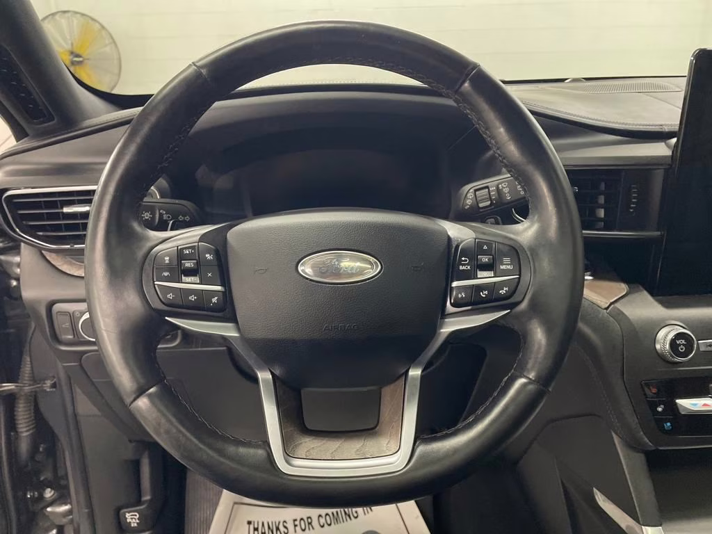 2020 Magnetic Metallic Ford Explorer Platinum 4X4 SUV