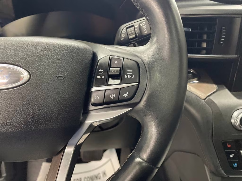 2020 Magnetic Metallic Ford Explorer Platinum 4X4 SUV