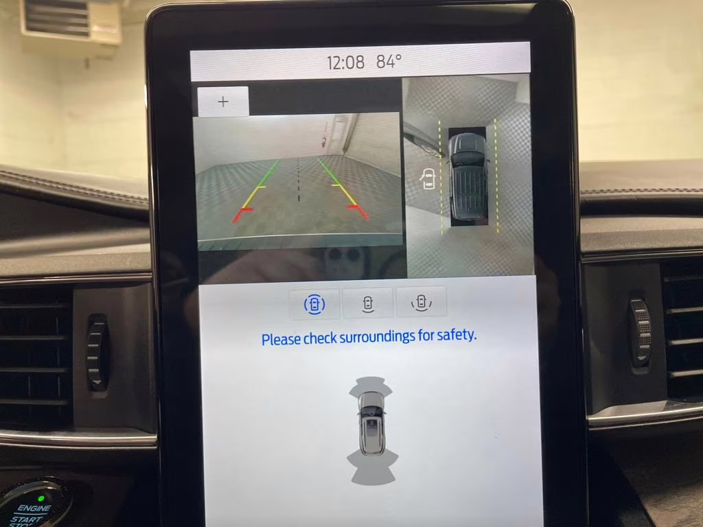 2020 Magnetic Metallic Ford Explorer Platinum 4X4 SUV