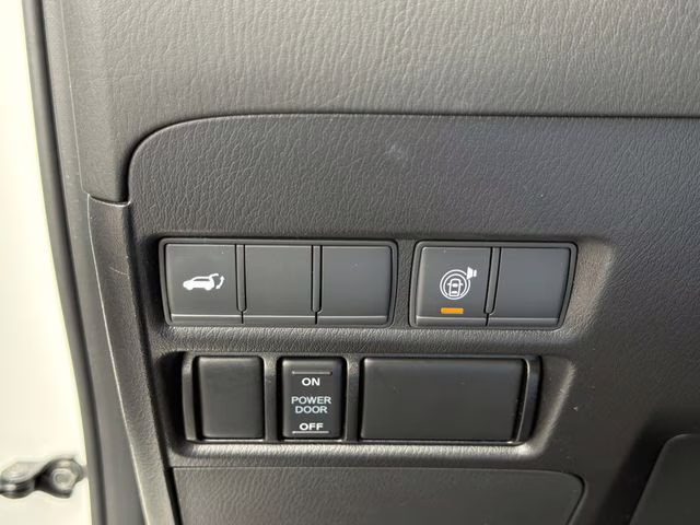 2021 Aspen White Tricoat Nissan Armada SL RWD SUV
