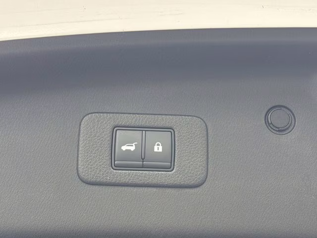 2021 Aspen White Tricoat Nissan Armada SL RWD SUV