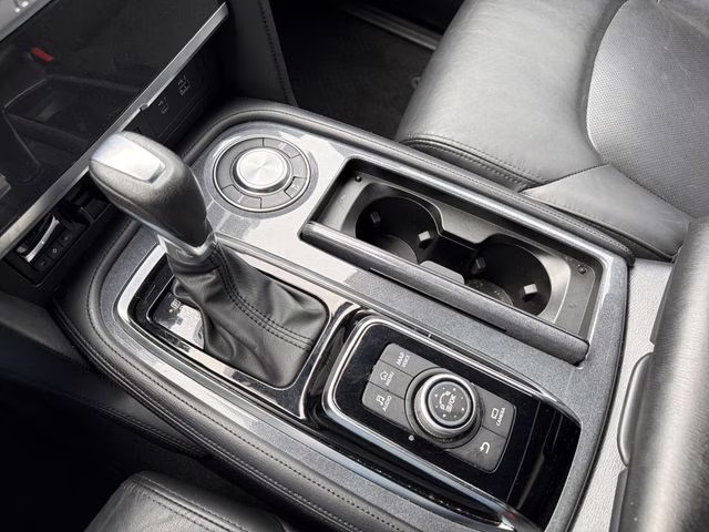 2021 Aspen White Tricoat Nissan Armada SL RWD SUV