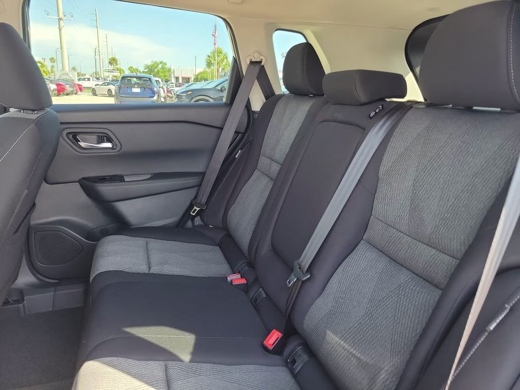 2026 Everest White Pearl Tricoat Nissan Rogue SV FWD SUV