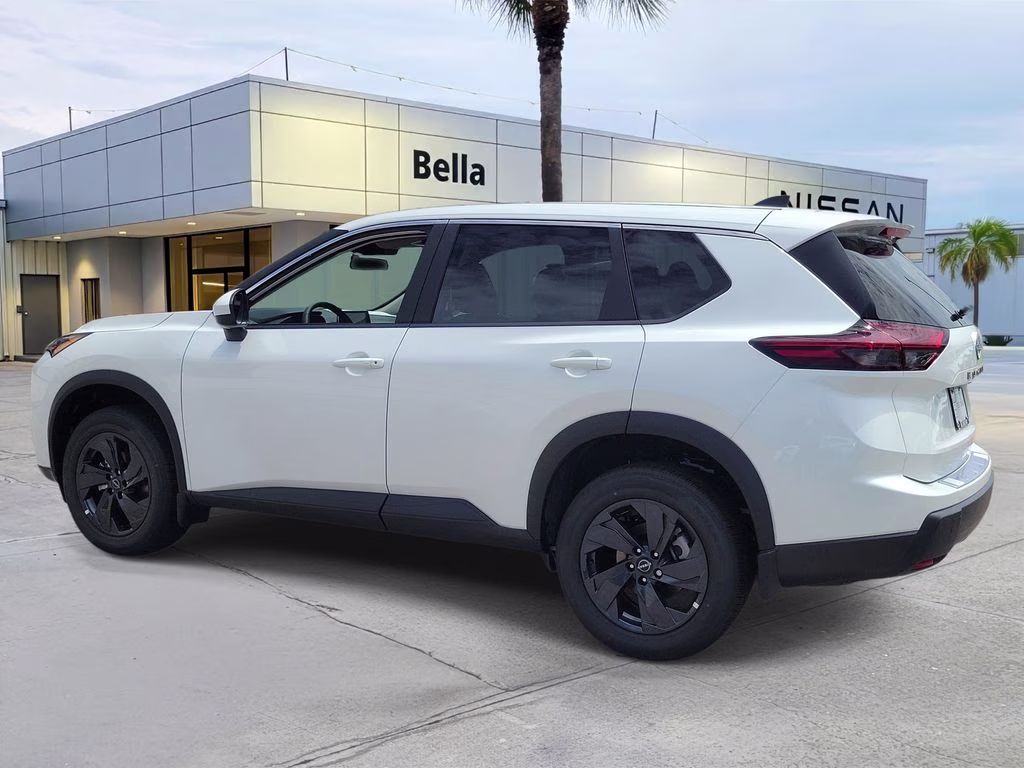 2026 Everest White Pearl Tricoat Nissan Rogue SV FWD SUV
