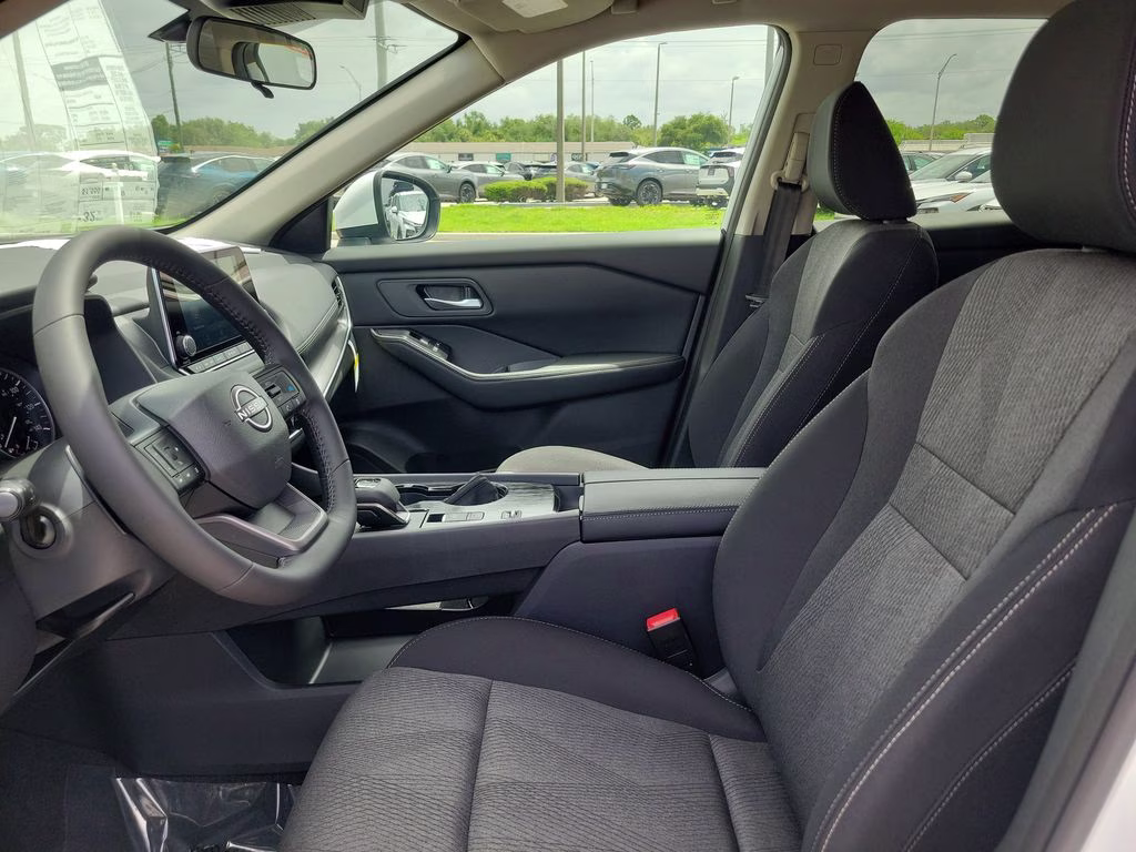 2026 Everest White Pearl Tricoat Nissan Rogue SV FWD SUV