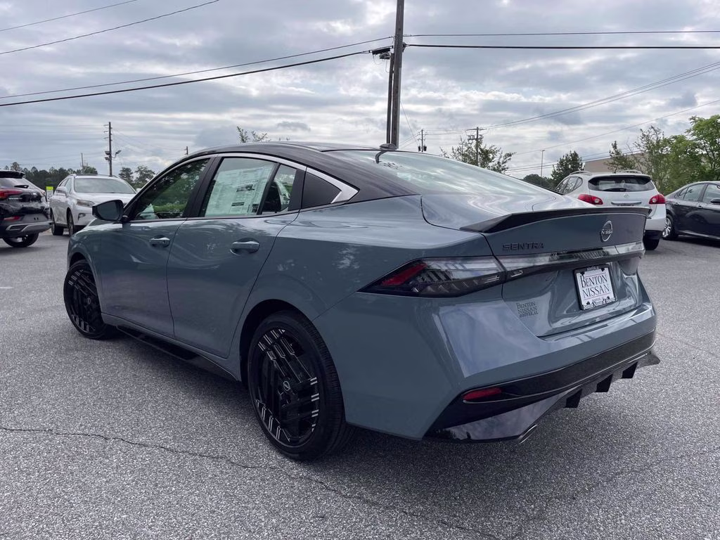 2026 Atlantic Gray/Super Black Nissan Sentra SR FWD Sedan