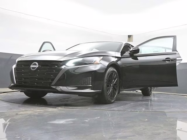 2026 Super Black Clearcoat Nissan Altima 2.5 SV FWD Sedan