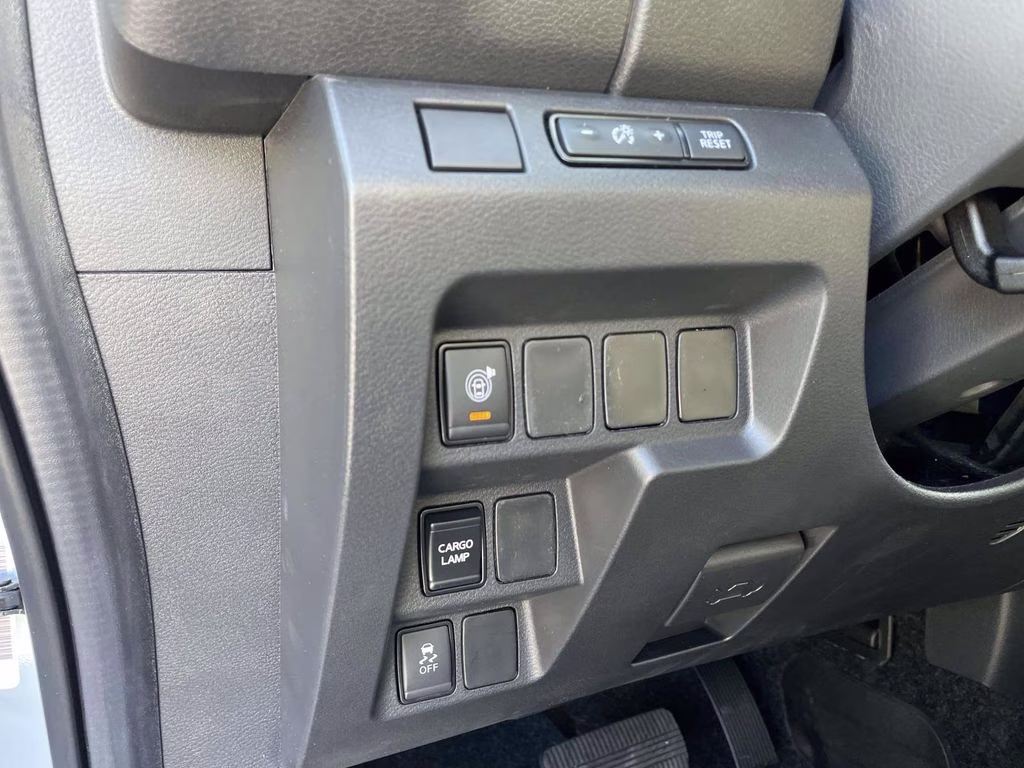 2026 Glacier White Nissan Frontier SV RWD Truck