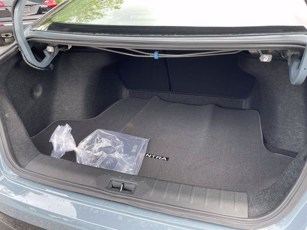 2026 Atlantic Gray/Super Black Nissan Sentra SR FWD Sedan