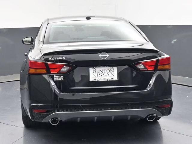 2026 Super Black Clearcoat Nissan Altima 2.5 SV FWD Sedan