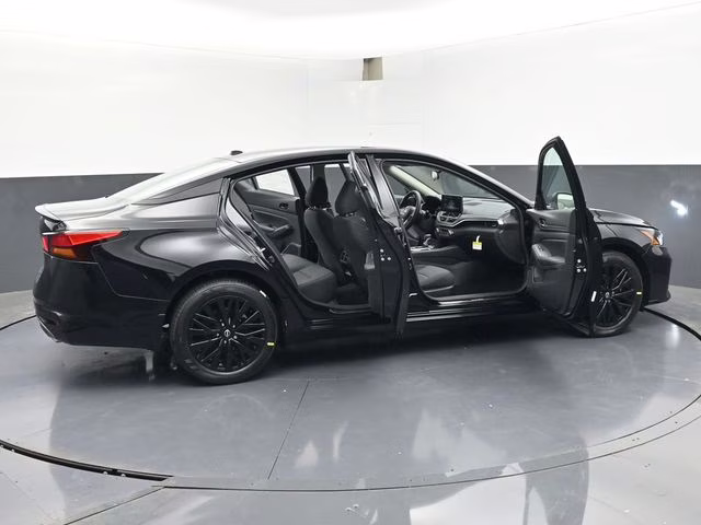 2026 Super Black Clearcoat Nissan Altima 2.5 SV FWD Sedan