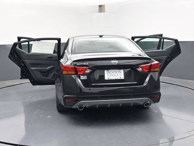 2026 Super Black Clearcoat Nissan Altima 2.5 SV FWD Sedan