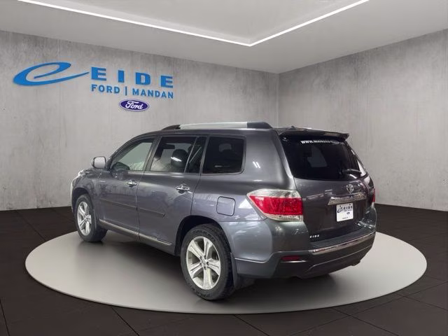 2012 Magnetic Gray Metallic Toyota Highlander Limited 4X4 SUV