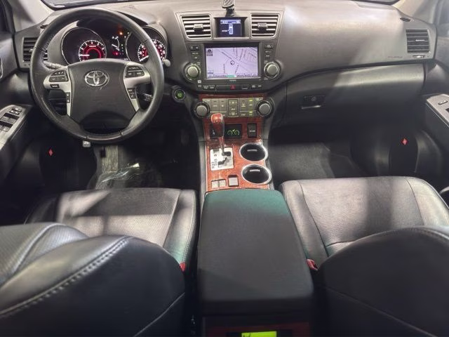 2012 Magnetic Gray Metallic Toyota Highlander Limited 4X4 SUV