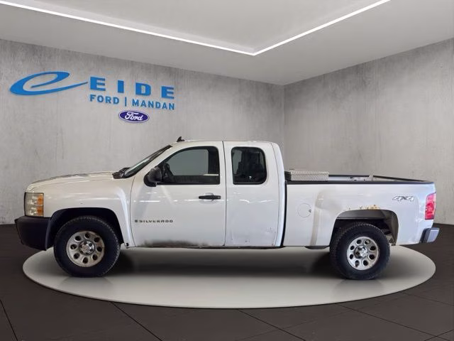 2008 Summit White Chevrolet Silverado 1500 Work Truck 4X4 Truck