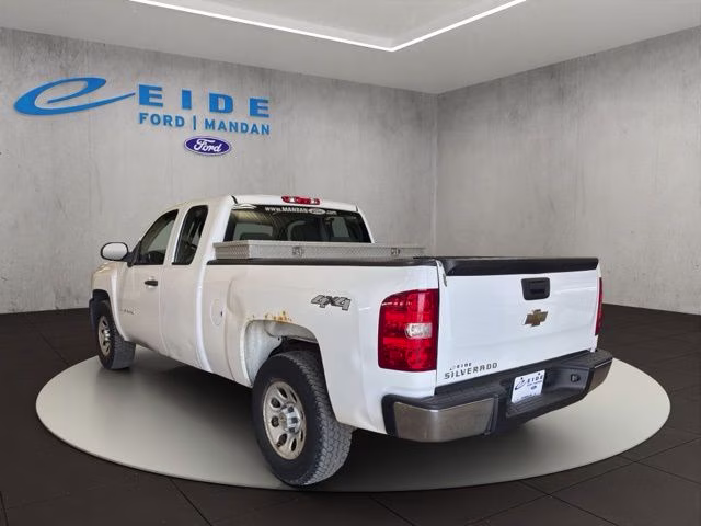2008 Summit White Chevrolet Silverado 1500 Work Truck 4X4 Truck