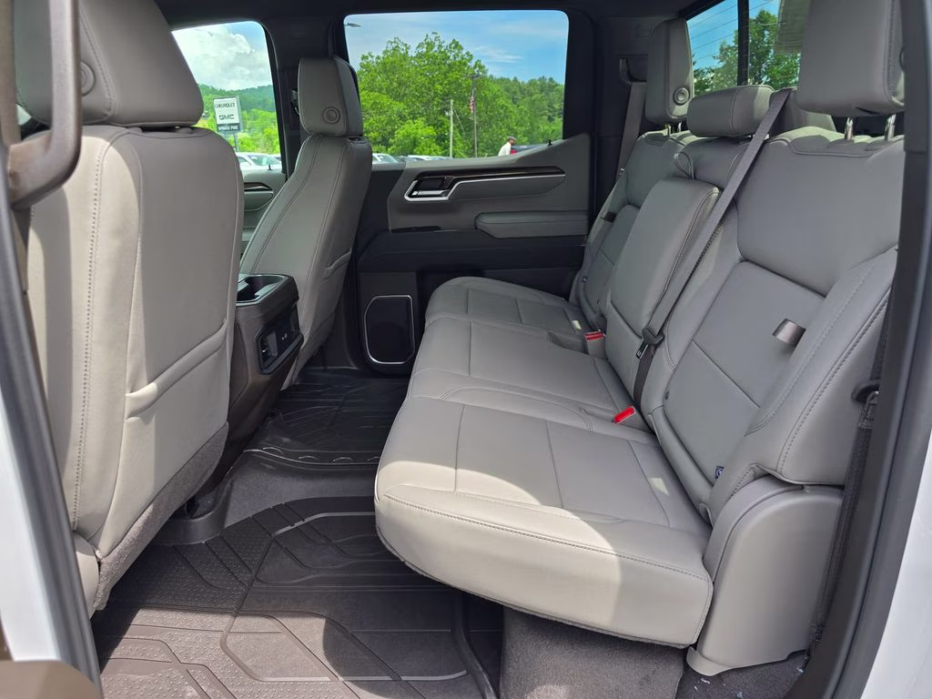 2026 Summit White Chevrolet Silverado 1500 RST 4X4 Truck
