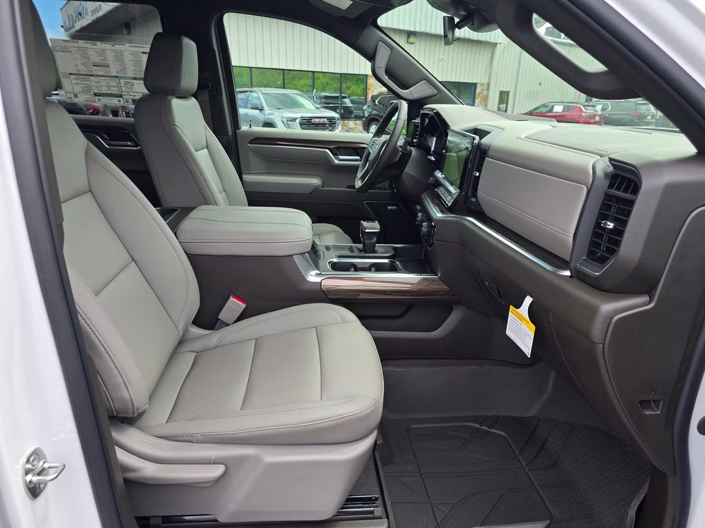 2026 Summit White Chevrolet Silverado 1500 RST 4X4 Truck