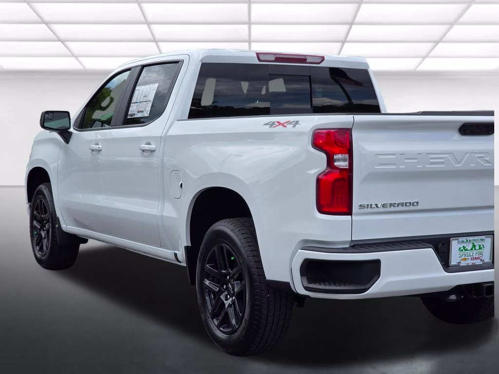2026 Summit White Chevrolet Silverado 1500 RST 4X4 Truck