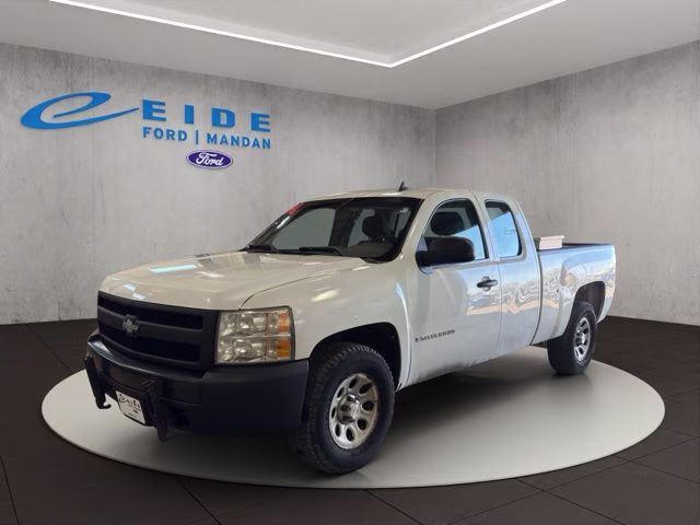 2008 Summit White Chevrolet Silverado 1500 Work Truck 4X4 Truck