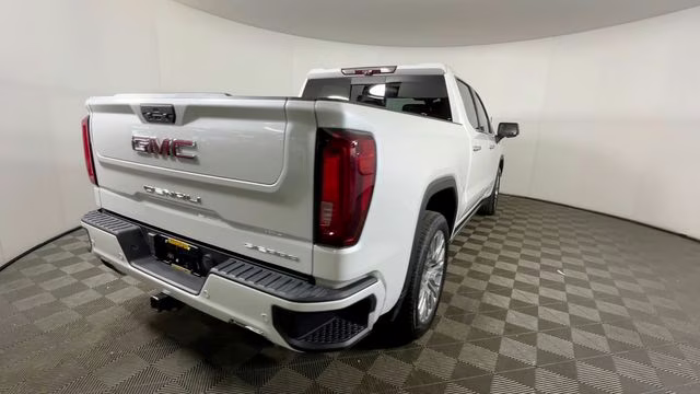 2021 White Frost Tricoat GMC Sierra 1500 Denali 4X4 Truck
