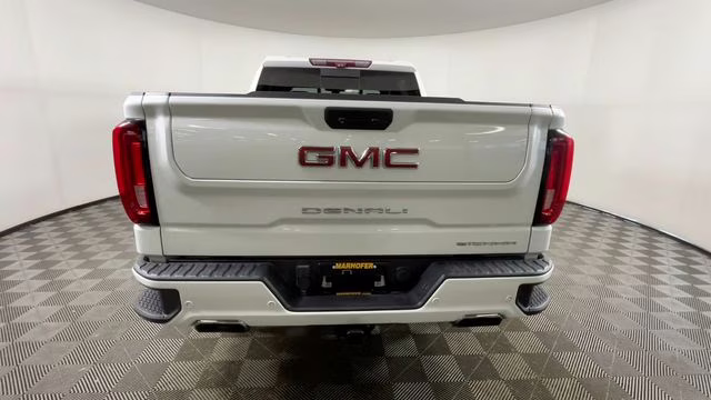2021 White Frost Tricoat GMC Sierra 1500 Denali 4X4 Truck