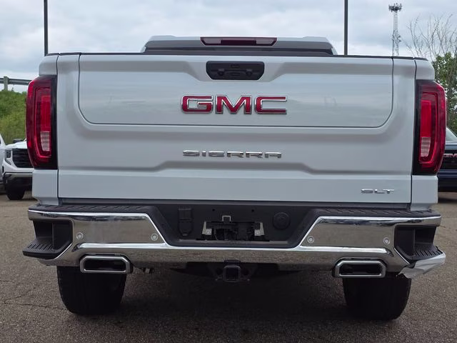 2026 Glacier White Tricoat GMC Sierra 1500 SLT 4X4 Truck