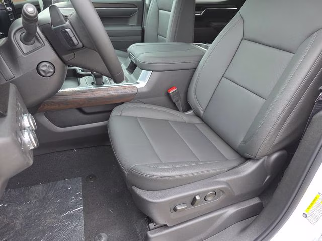 2026 Glacier White Tricoat GMC Sierra 1500 SLT 4X4 Truck