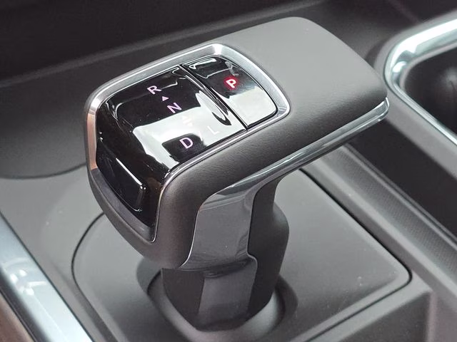 2026 Glacier White Tricoat GMC Sierra 1500 SLT 4X4 Truck