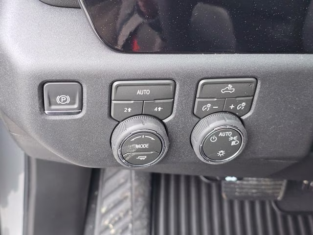 2026 Sterling Gray Metallic Chevrolet Silverado 1500 LT 4X4 Truck