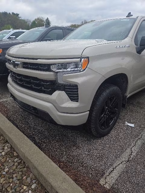 2026 White Sands Chevrolet Silverado 1500 RST 4X4 Truck