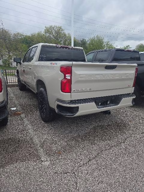 2026 White Sands Chevrolet Silverado 1500 RST 4X4 Truck