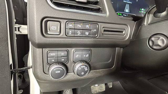 2022 Iridescent Pearl Tricoat Chevrolet Tahoe Z71 4X4 SUV