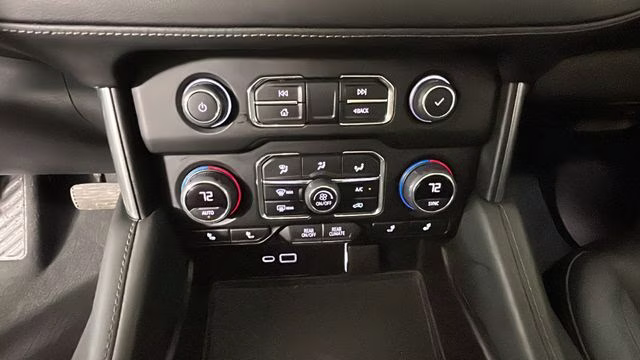 2022 Iridescent Pearl Tricoat Chevrolet Tahoe Z71 4X4 SUV