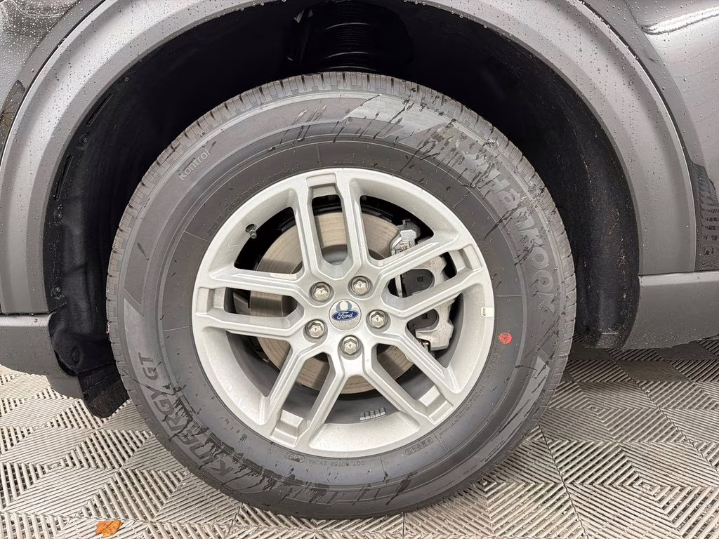 2026 AGATE BLACK Ford Explorer Active RWD SUV