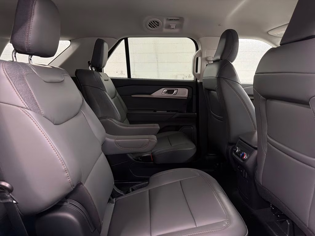 2026 AGATE BLACK Ford Explorer Active RWD SUV