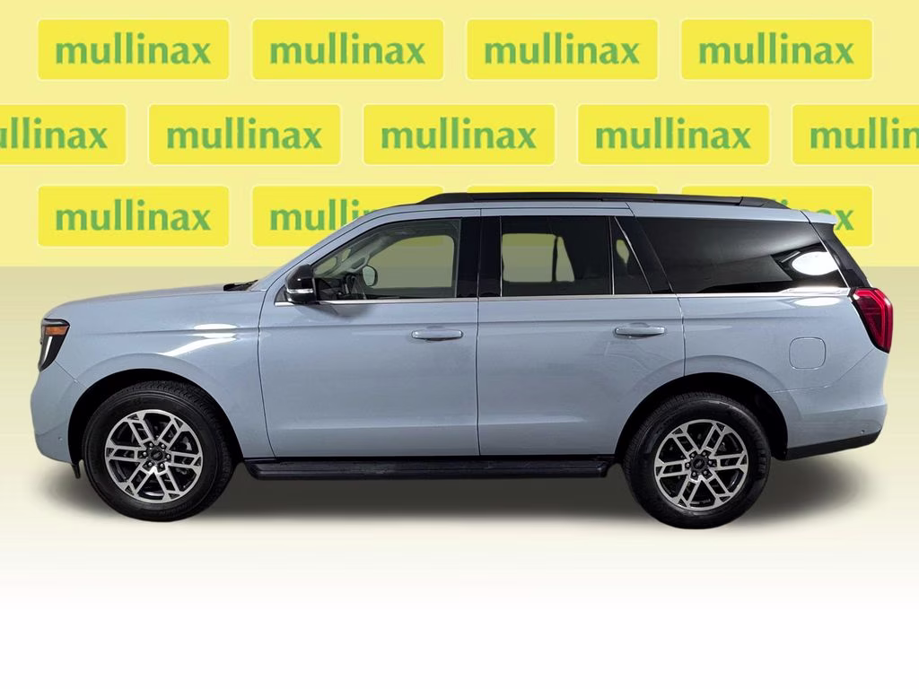 2025 Glacier Gray Metallic TriCoat Ford Expedition Active RWD SUV