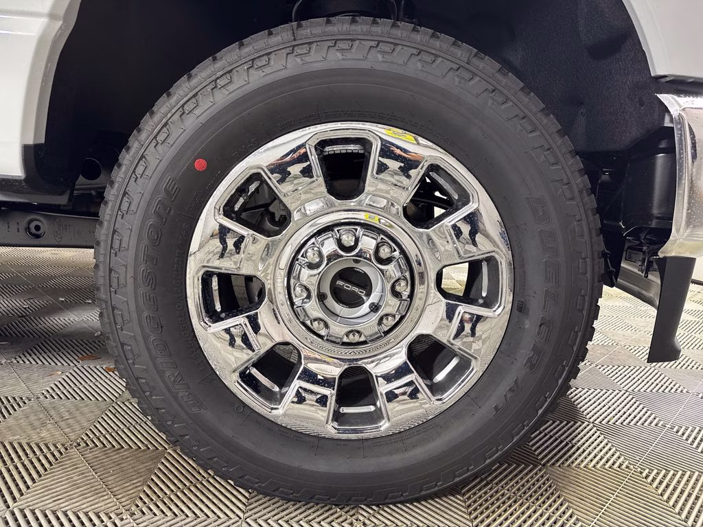 2026 Avalanche Ford Super Duty F-250 SRW Lariat 4X4 Truck