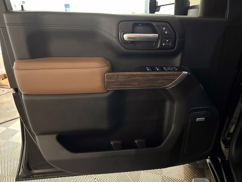 2020 Black Chevrolet Silverado 2500HD High Country 4X4 Truck