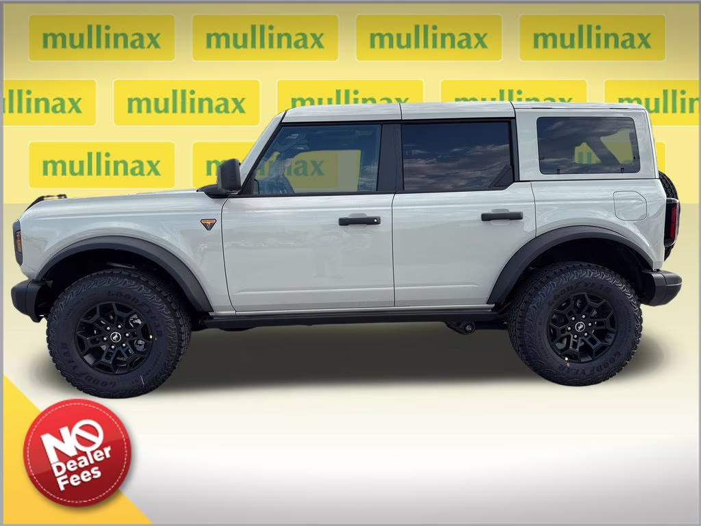2026 Desert Sand Ford Bronco Badlands 4X4 SUV