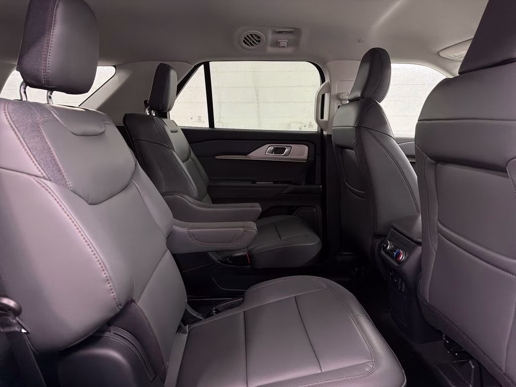 2026 AGATE BLACK Ford Explorer Active RWD SUV