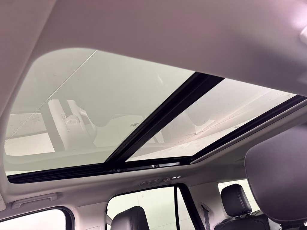 2025 Glacier Gray Metallic TriCoat Ford Expedition Active RWD SUV